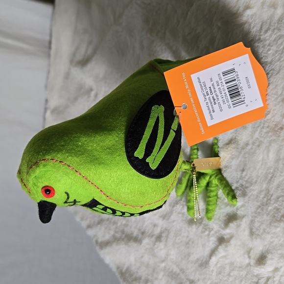 2024 Hyde and Eek Collectible Bird X-Ray NWT Target Halloween - Picture 2 of 8
